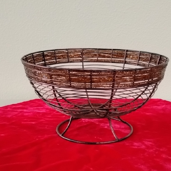 D- New Elegant Brown Wire Basket - Picture 8 of 8